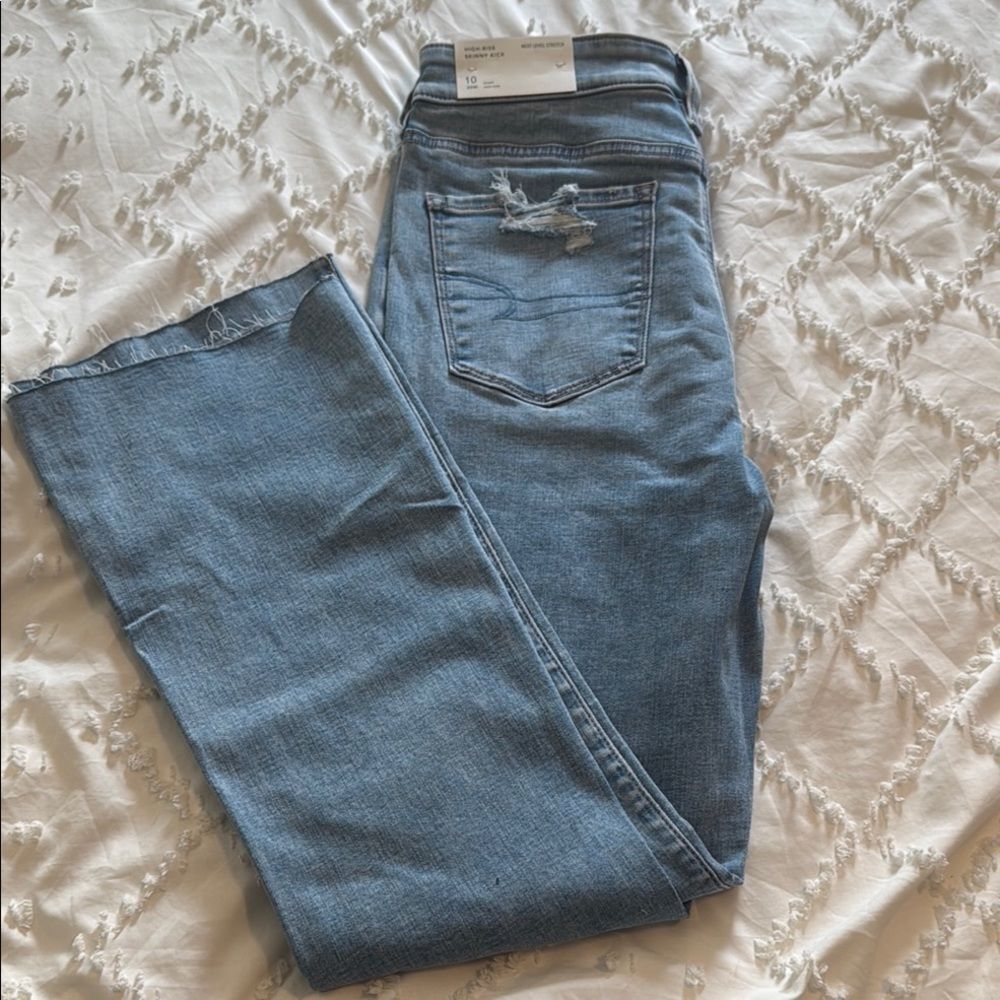 American Eagle ~ High-Rise Skinny Kick ~ Stretchy ~ Size 10 short NWT
